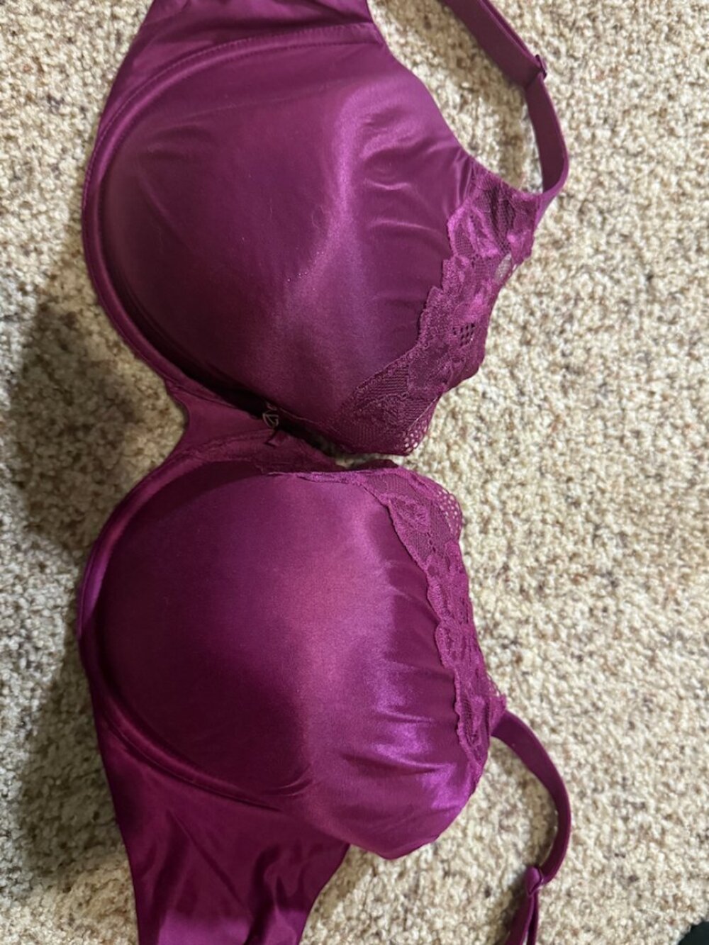 Victoria's Secret Burgundy Bra 38DDD